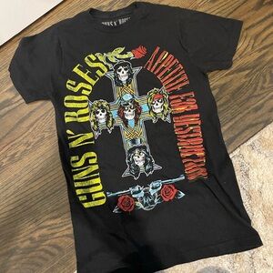 Guns and Roses concert shirt